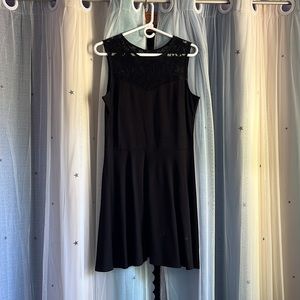 Beautiful black lace dress! WOMENS SIZE L